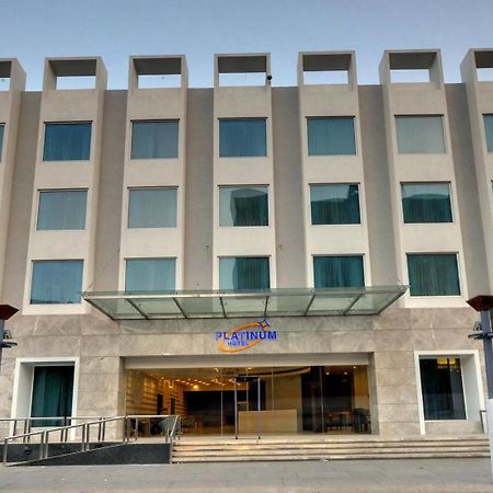 Hotel Platinum Rajkot Exterior photo