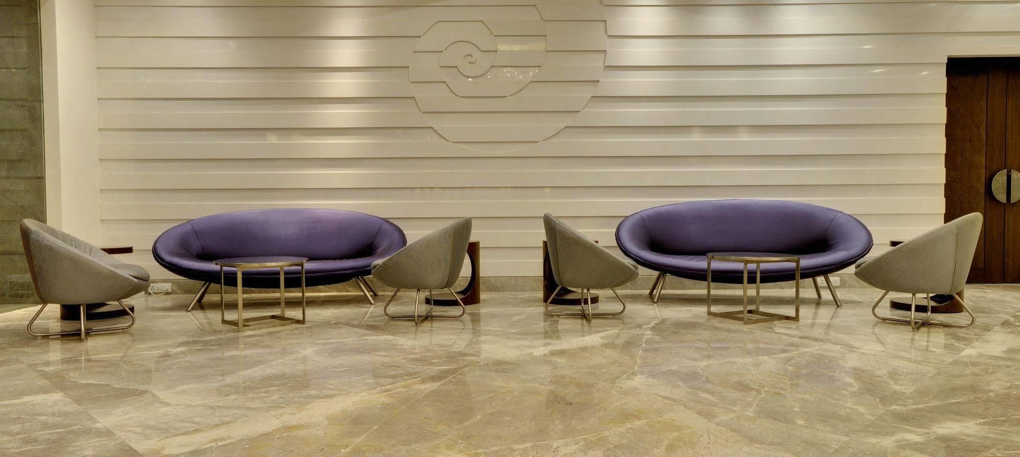 Hotel Platinum Rajkot Exterior photo
