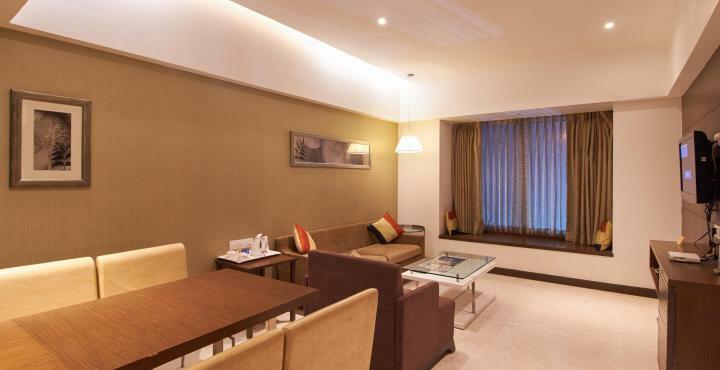 Hotel Platinum Rajkot Exterior photo